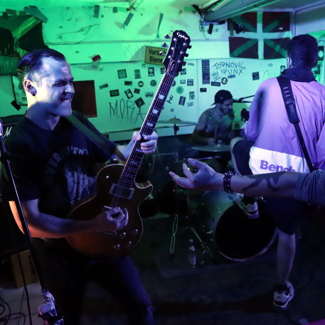 Vodka Juniors (GR) Punkrock City Hof - 29. Oktober 2023 (7).JPG